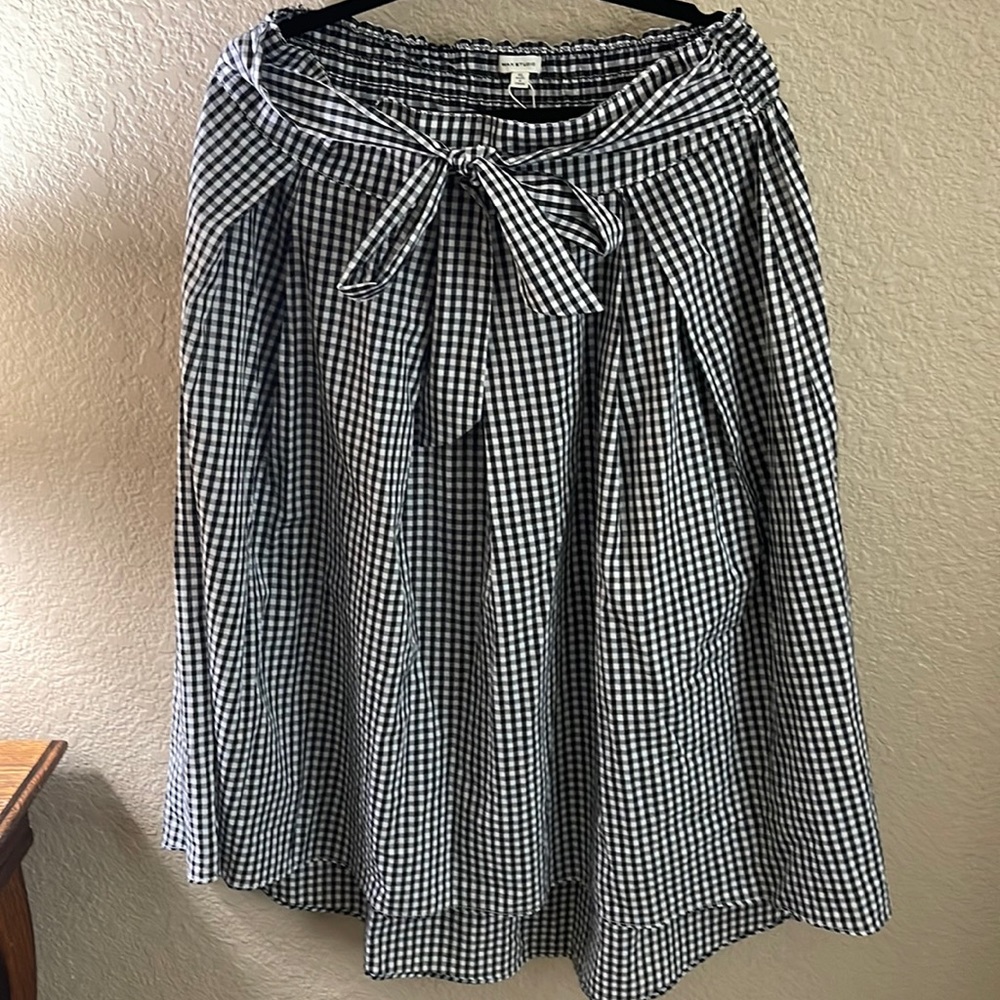 Gingham Max Studio midi skirt.